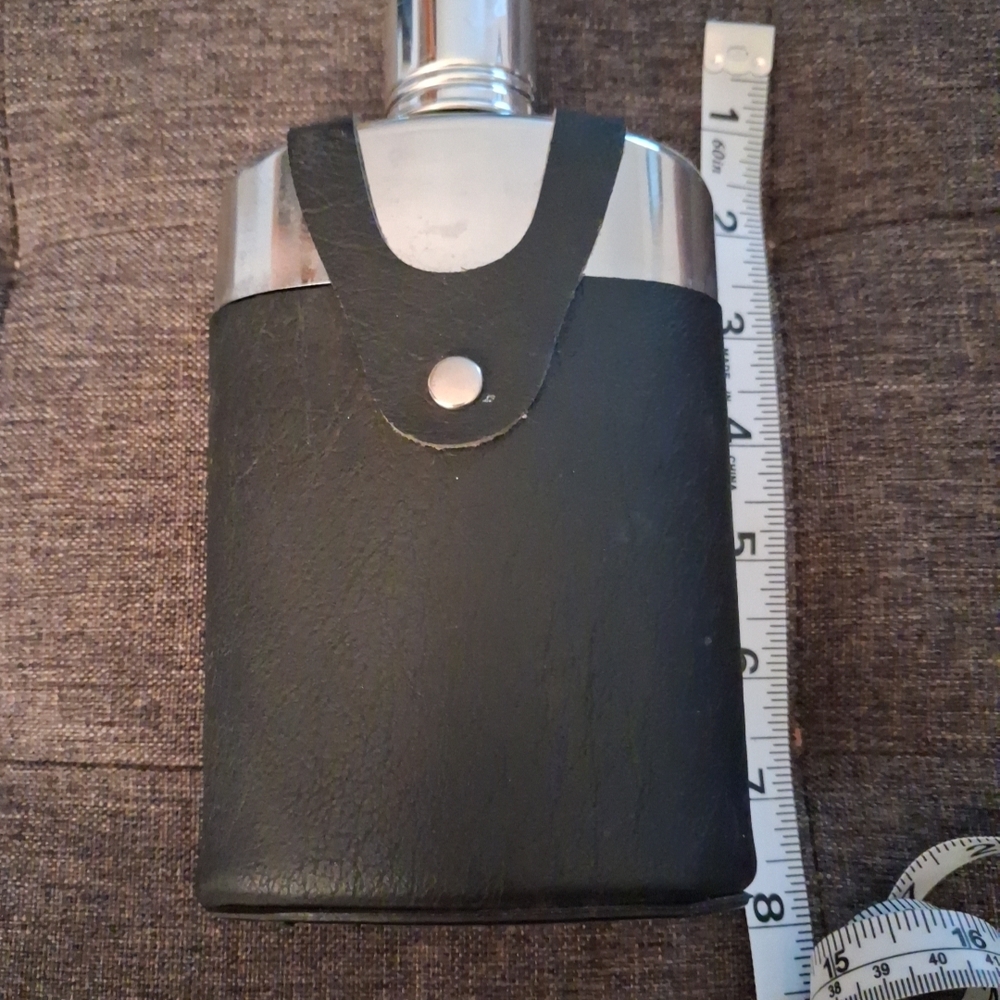 Flask - Picture 4 of 5